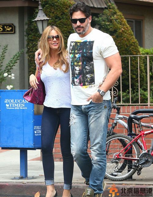 索菲亚·维加拉男友是谁 与狼人乔·曼根尼罗恋爱成最性感情侣