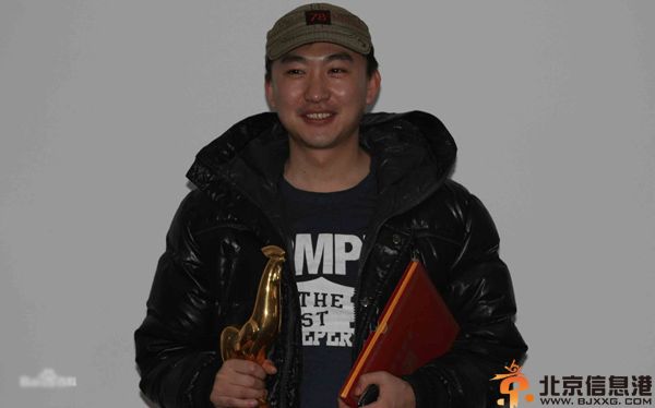 制片人高建文老婆是谁 与李蜜隐婚揭其个人资料家庭背景