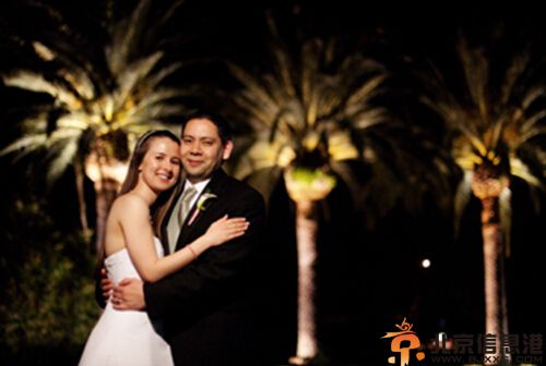 结婚贺词范文 得体而又喜庆的祝贺结婚的贺词