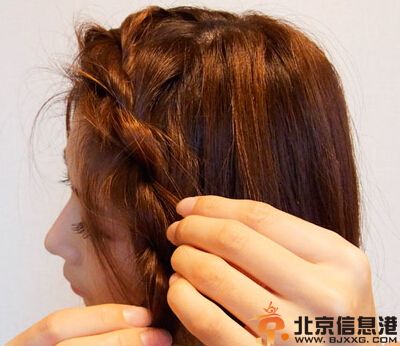 韩式斜刘海编发图解 披肩长发甜美动人