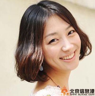 韩式卷发发型图片 展现女生妩媚一面