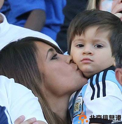 梅西女友是谁 揭安东内拉个人资料照片儿子蒂亚戈近照曝光