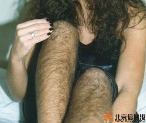 欧美女性晒体毛活动 称自然美才是真的美