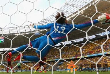 世界杯巴西0-0墨西哥 墨西哥门神复制世纪扑救