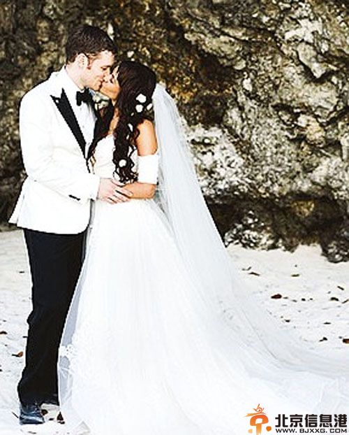 约瑟夫·摩根女友是谁 与Persia White结婚揭其资料instagram照片