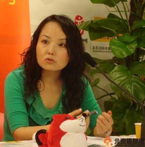 赵灵敏中国男人配不上中国女人微博引热议 揭其个人资料照片