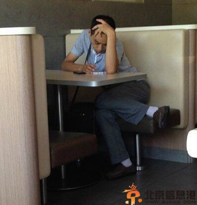 搞笑图片模特的技能 这年头做个模特儿不容易