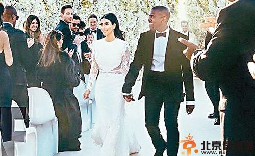 卡戴珊情史令人咂舌结婚58天被抛弃 揭金·卡戴珊结过几次婚