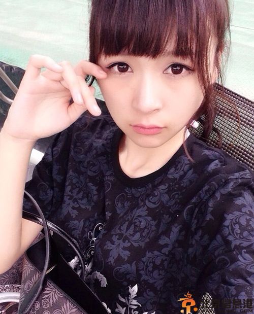 球爱酒吧女主角张语格个人资料微博 泳装黑历史受关注