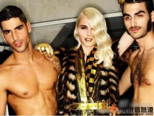 安德烈皮吉斯变性成功 女友资料照片引网友非议