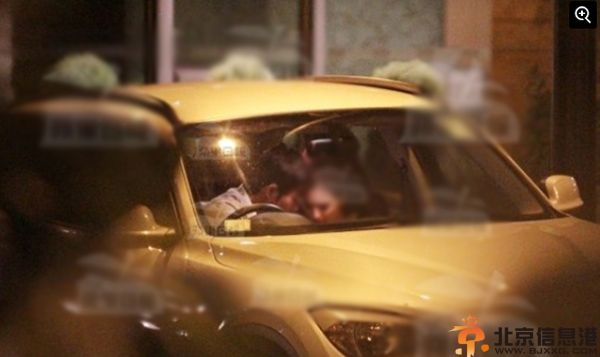 揭何傲儿与周子扬激吻照片疑恋情曝光 周子扬个人资料