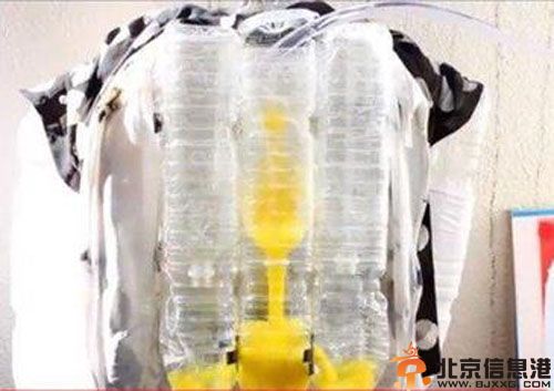 Showta Mori与塑料瓶女友约会 被当可疑人物带回警局