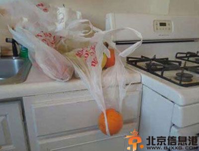 搞笑图片色彩缤纷的人生 妹纸的这势让我邪恶了