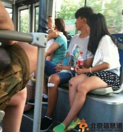 图解正确的恋爱方式 炎炎夏日妹纸衣服的众多亮点图