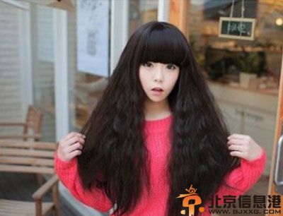 中长发烫发发型图片小卷 最爱玉米须烫头卷出不一样的个性