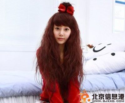 中长发烫发发型图片小卷 最爱玉米须烫头卷出不一样的个性