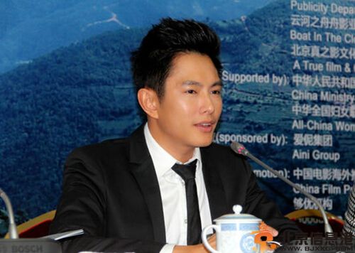 情比山高电影剧情介绍 关于滇缅公路题材的史诗电影