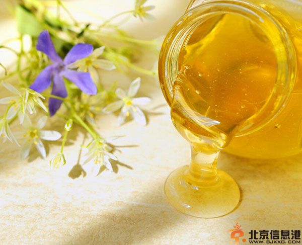蜂蜜的作用与功效 针对不同功效的用法解析