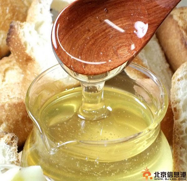 蜂蜜的作用与功效 针对不同功效的用法解析