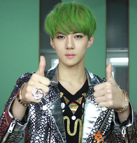 吴世勋整容前照片被爆 登上亚洲最丑的20个艺人名单