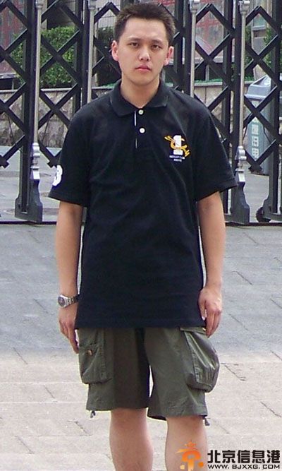 小秦始皇扮演者翁斐然资料 少年嬴政翁斐然近照现在的照片对比