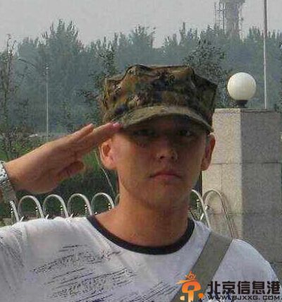 小秦始皇扮演者翁斐然资料 少年嬴政翁斐然近照现在的照片对比