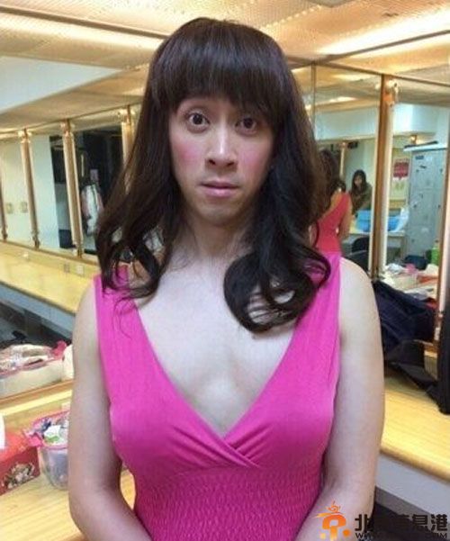 名模李蕙钧个人资料微博照片 低胸装搭地铁撞脸陈汉典图片