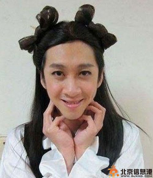 名模李蕙钧个人资料微博照片 低胸装搭地铁撞脸陈汉典图片