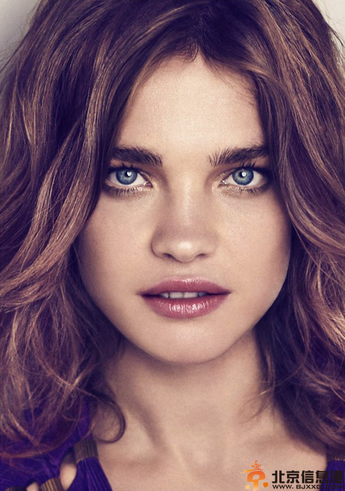 揭纳塔利沃佳诺娃个人资料照片 曝纳塔利沃佳诺娃身高体重街拍