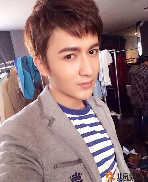 新疆美男米热夏提微博个人资料 签约于正工作室受热捧