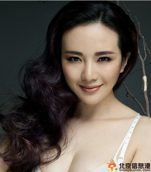 长发中卷发发型图片赏析 唯美浪美不失情调