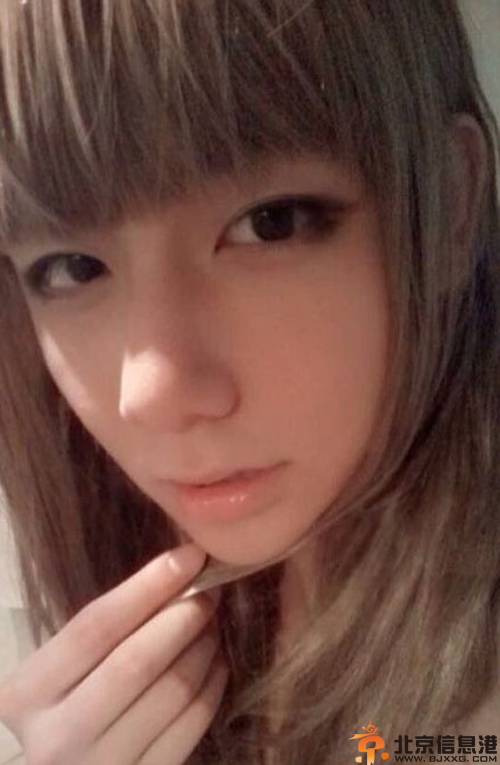 清华校草李润东女友是谁 揭李润东个人资料家庭背景及女装照