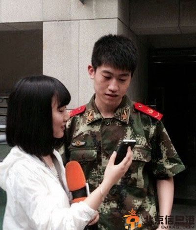 杭州消防叶豪杰微博走红 个人资料生活肌肉照曝光