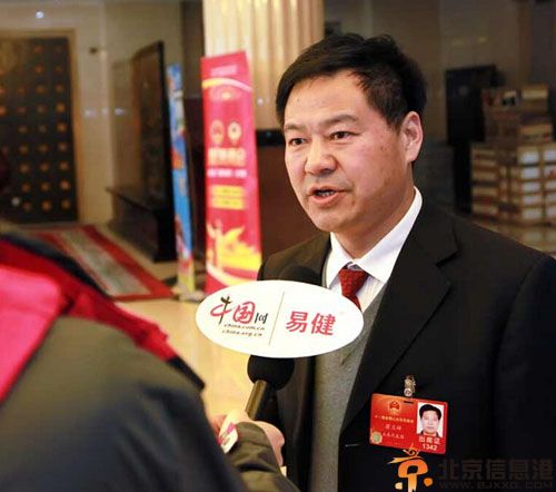蓝翔校长是谁 揭荣兰祥背景资料及蓝翔和清华北大的区别语录