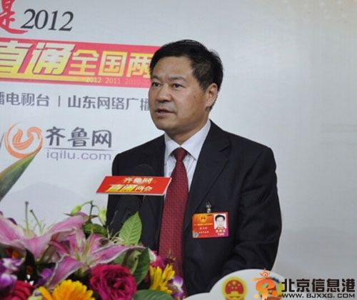 蓝翔校长是谁 揭荣兰祥背景资料及蓝翔和清华北大的区别语录