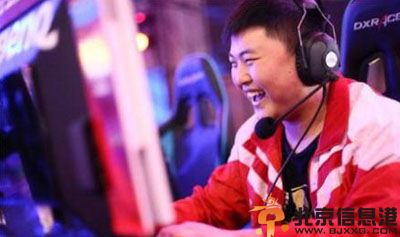 电视剧绝世撸神分集剧情介绍演员表1-全集大结局