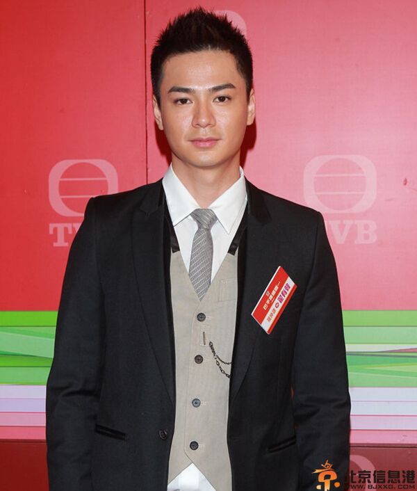 港剧冲线演员表剧情介绍 罗仲谦升级当男一号