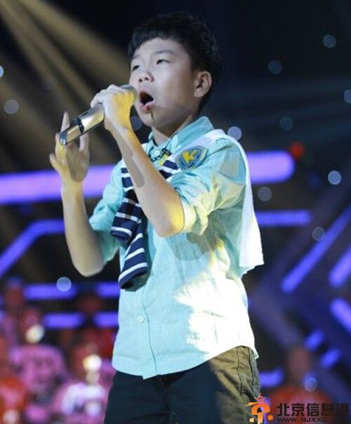 中国新声代余家辉个人资料微博 余家辉生活照片遭热搜被称小张杰