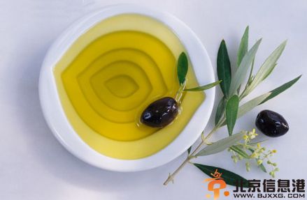 橄榄油的功效与作用有那些 详解橄榄油的<a href='http://www.bjxxg.cn/baby/yingyang/' target='_blank'><u>营养</u></a>价值