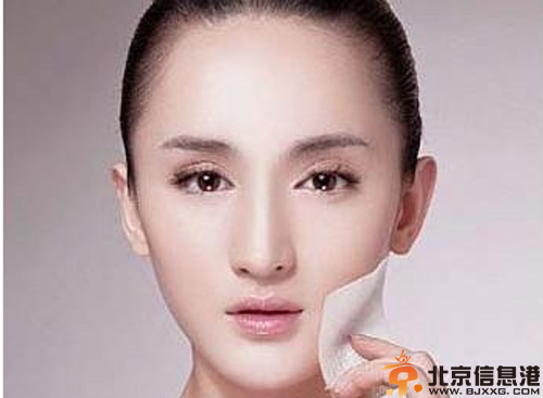 干性皮肤秋季怎么保养 简单7招打造水润美肌