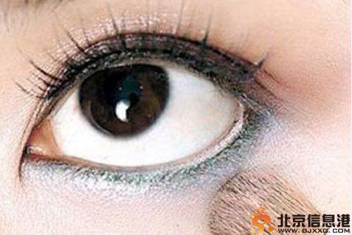 甜美糖果妆怎么画 十分钟瞬间变甜美女神