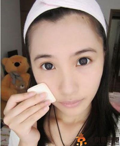 清新裸妆化妆步骤示范 让你秋季尽显清纯范