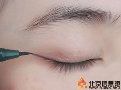 清新裸妆化妆步骤示范 让你秋季尽显清纯范