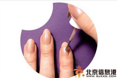 美甲教程步骤图片 自己在家也能DIY可爱指甲
