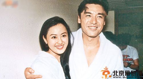 钟镇涛前妻章小蕙个人资料 老婆是谁将取小19岁妻范姜