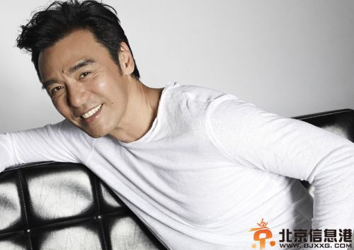 钟镇涛前妻章小蕙个人资料 老婆是谁将取小19岁妻范姜