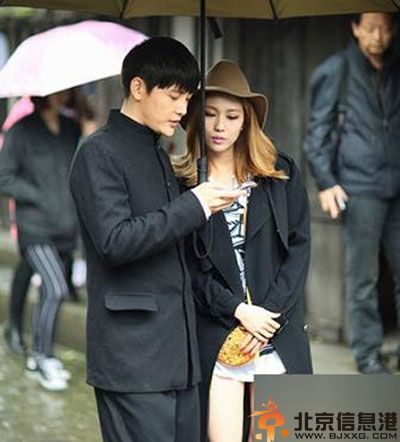 孙坚女友是谁 如果爱孙坚王霏霏个人资料被扒