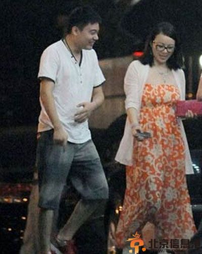 丁俊晖老婆是谁揭其个人资料 与女友张元元已领证结婚