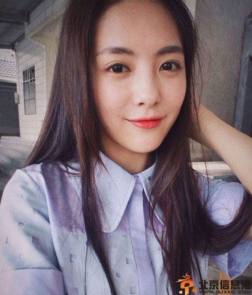 蔡文静整容前后对比照疑流出 和姚晨撞脸素颜照身高曝光