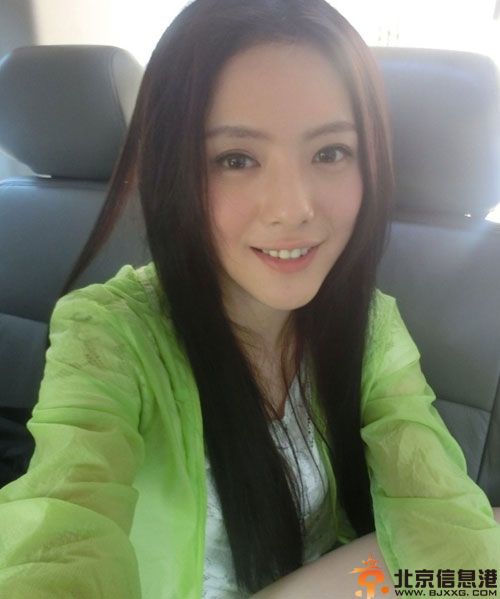 蔡文静整容前后对比照疑流出 和姚晨撞脸素颜照身高曝光